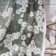 Dentelle kaki stretch polyamide lycra fleur brodée blanc en 140cm n°11144