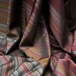 Au mètre doublure acétate rayée bordeaux camel en 140cm n°10356