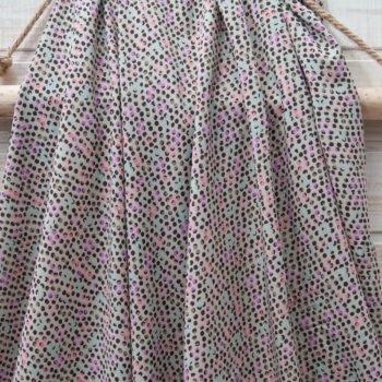 Au mètre fibranne viscose imprimée grise pois rose en 145cm n°10713