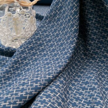 Au mètre viscose bleu horizon  en 145cm n°10710