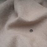 Au mètre drap de laine uni Beige Olive en 150cm n°11083