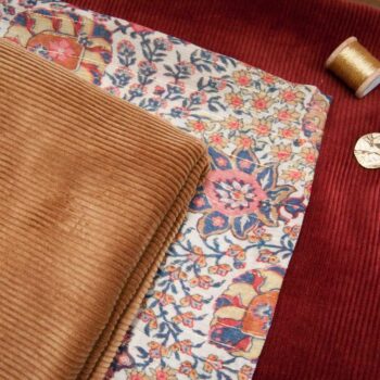 Coupon De Tissu Crêpe Fleuri - 1,40m X 3,00m - Multicolore - Neuf