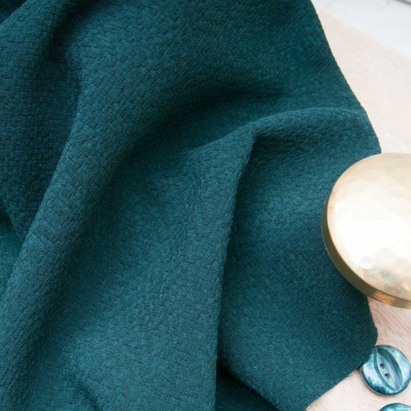 belle étoffe de qualité, crêpe polyester texturé Vert bouteille
