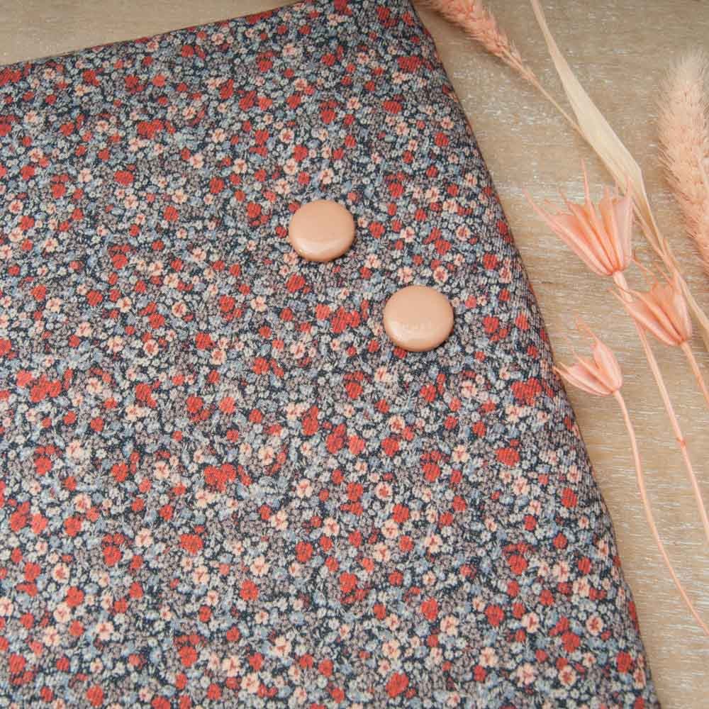 viscose fond marine, petite fleur rose et rouge