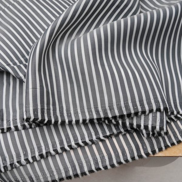 doublure viscose polyester rayé noir et blanc Ref 1007