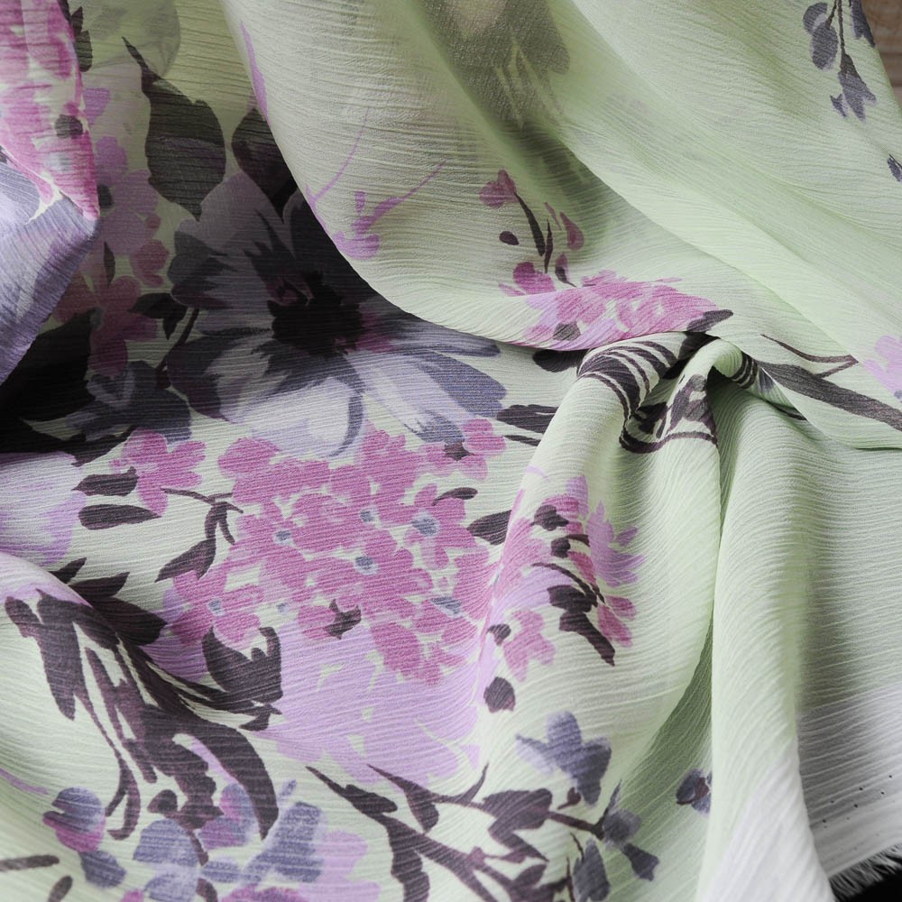 Voile polyester froissé vert pâle 1027