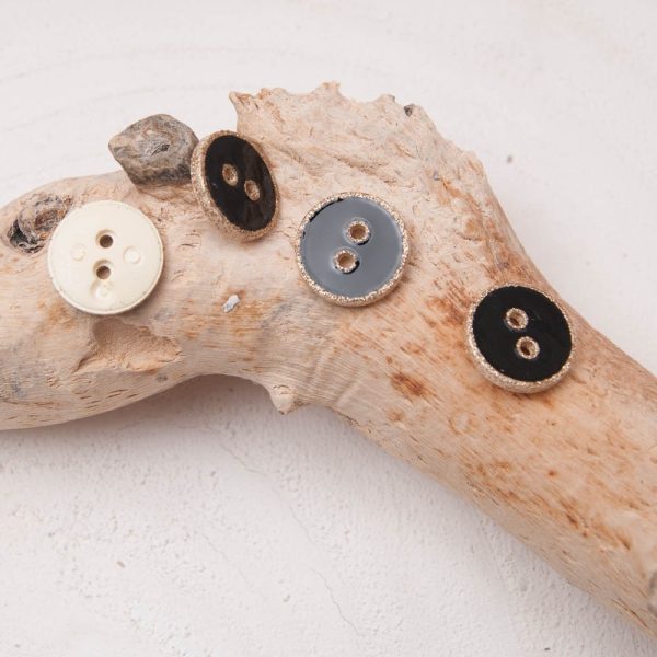 Bouton de couture fantaisie, plat, rond noir à paillettes dorées 10mm