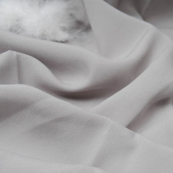 coupon crêpe de polyester gris