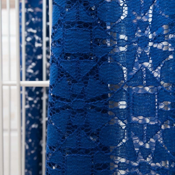Dentelle Bleu Roi de qualité motif géométrique