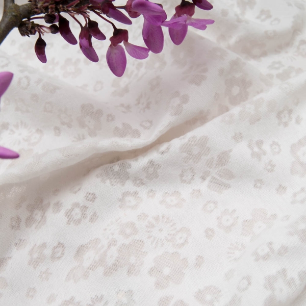 jersey léger, viscose et coton écru à fleurettes en dévoré