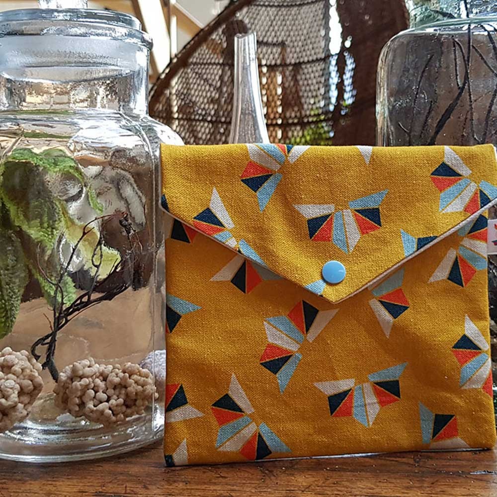 KIT COUTURE POCHETTE ENVELOPPE – SOMETHING moutarde 80% Coton 20% LIN Oekotex