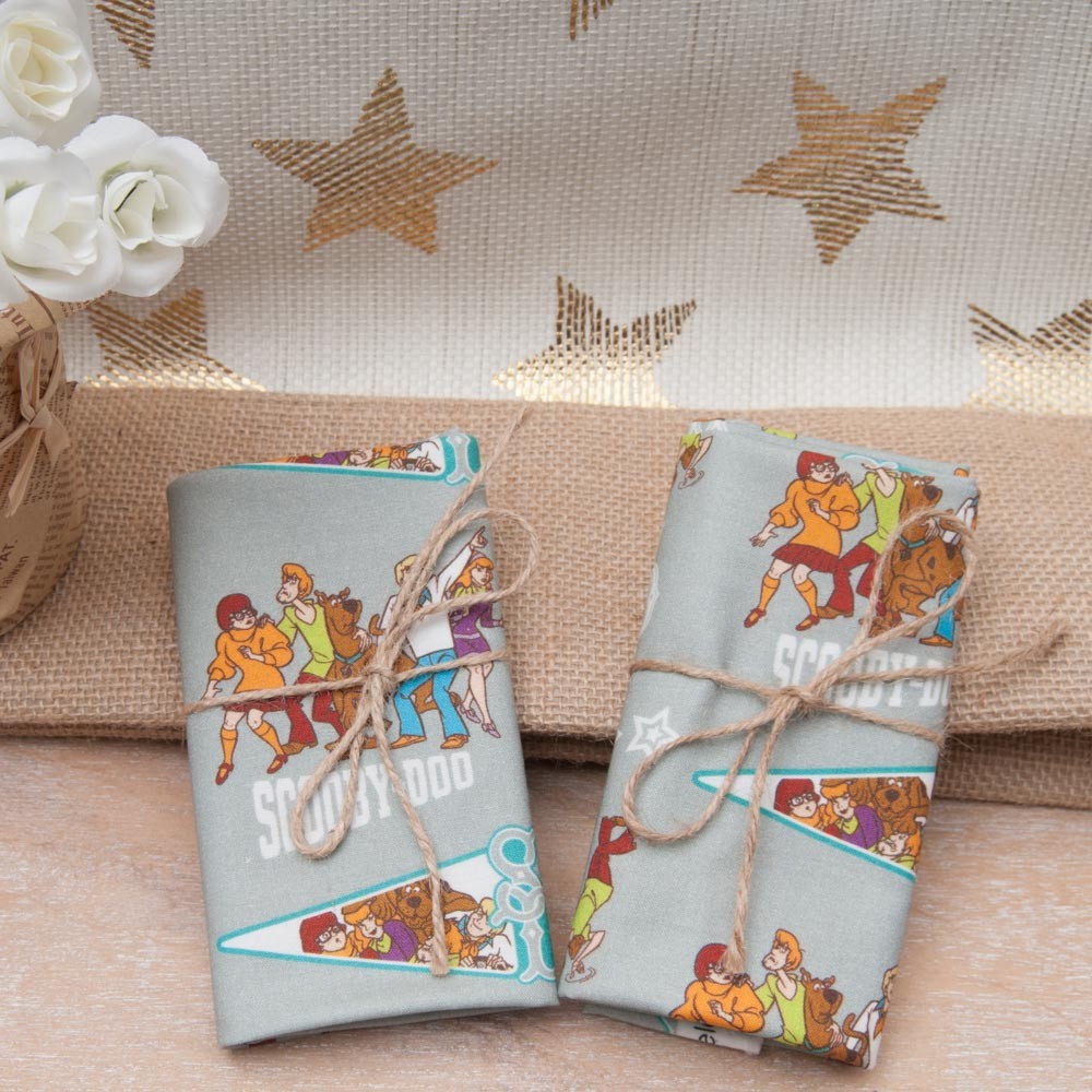 MINI COUPON COTON premium 50x 55cm LICENCE SCOOBY DOO Gris
