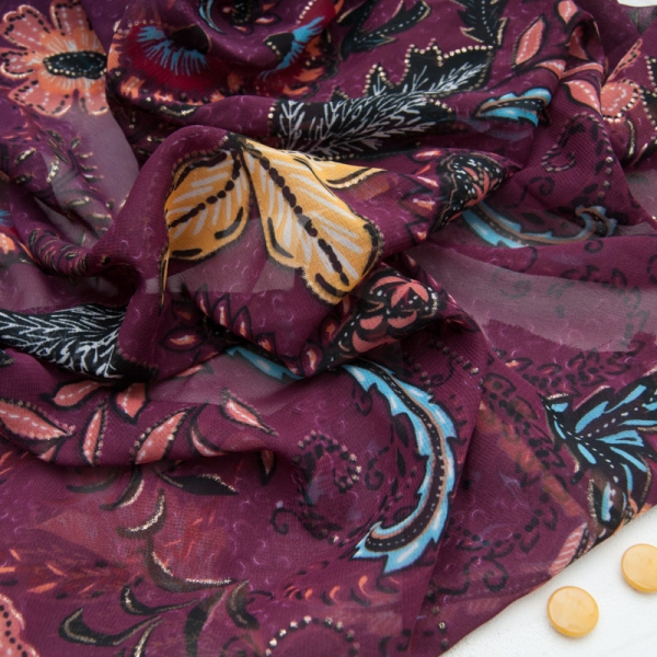 Coupon crêpe voile polyester fond violet 2m70 ref 11198F17