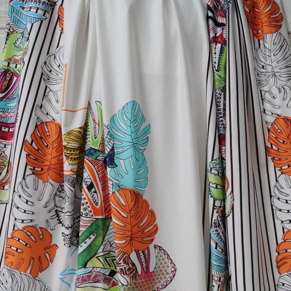 Panneau Jersey Viscose blanc cassé motif feuille tropicale colorée 1m60