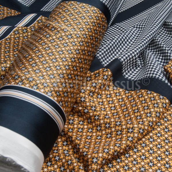 Coupon panneau Polyester façon carré Hermès 90cm