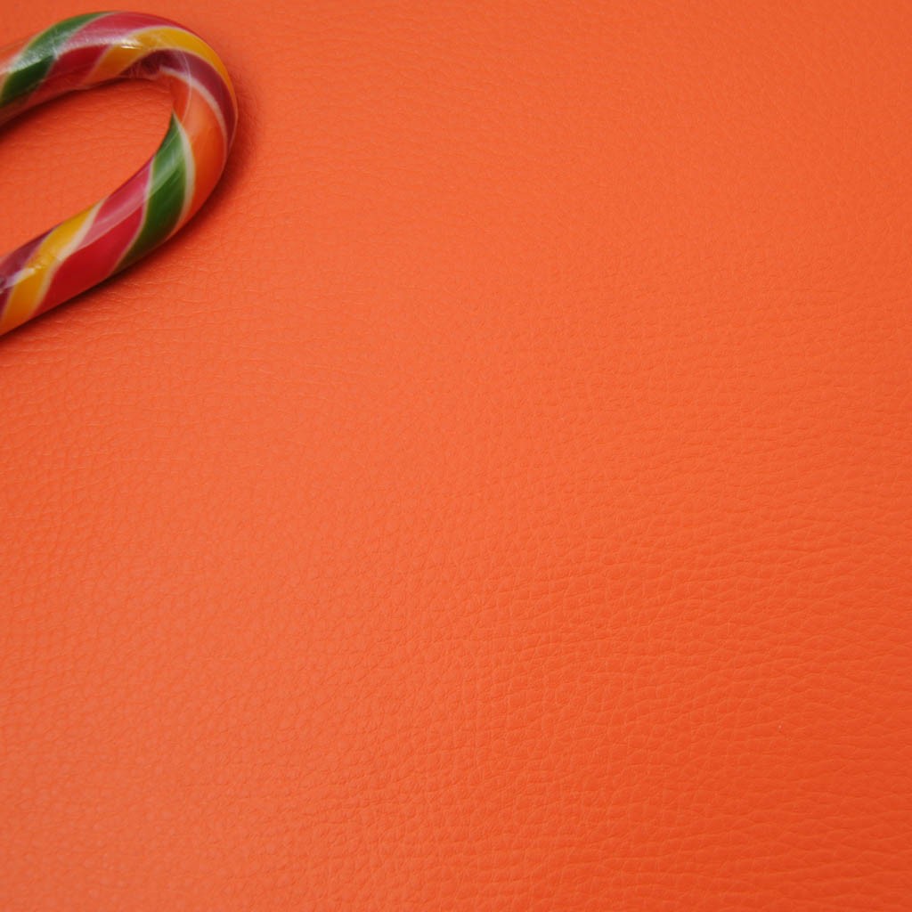 Similicuir orange Coupon 48cm x 88cm