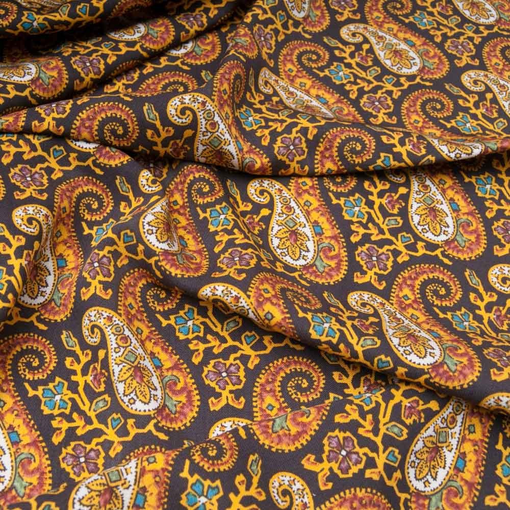 Coupon COTON Imprimé cachemire doré sur fond noir 85cm