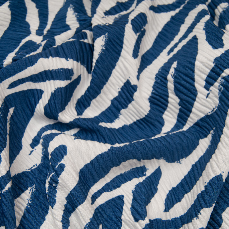 maille légère polyester Crinckle, effet plissé Zébré Bleu fond Blanc