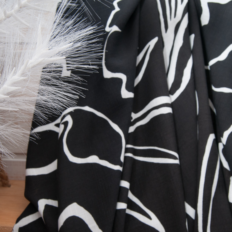 Viscose Coton en noir et blanc grande fleur