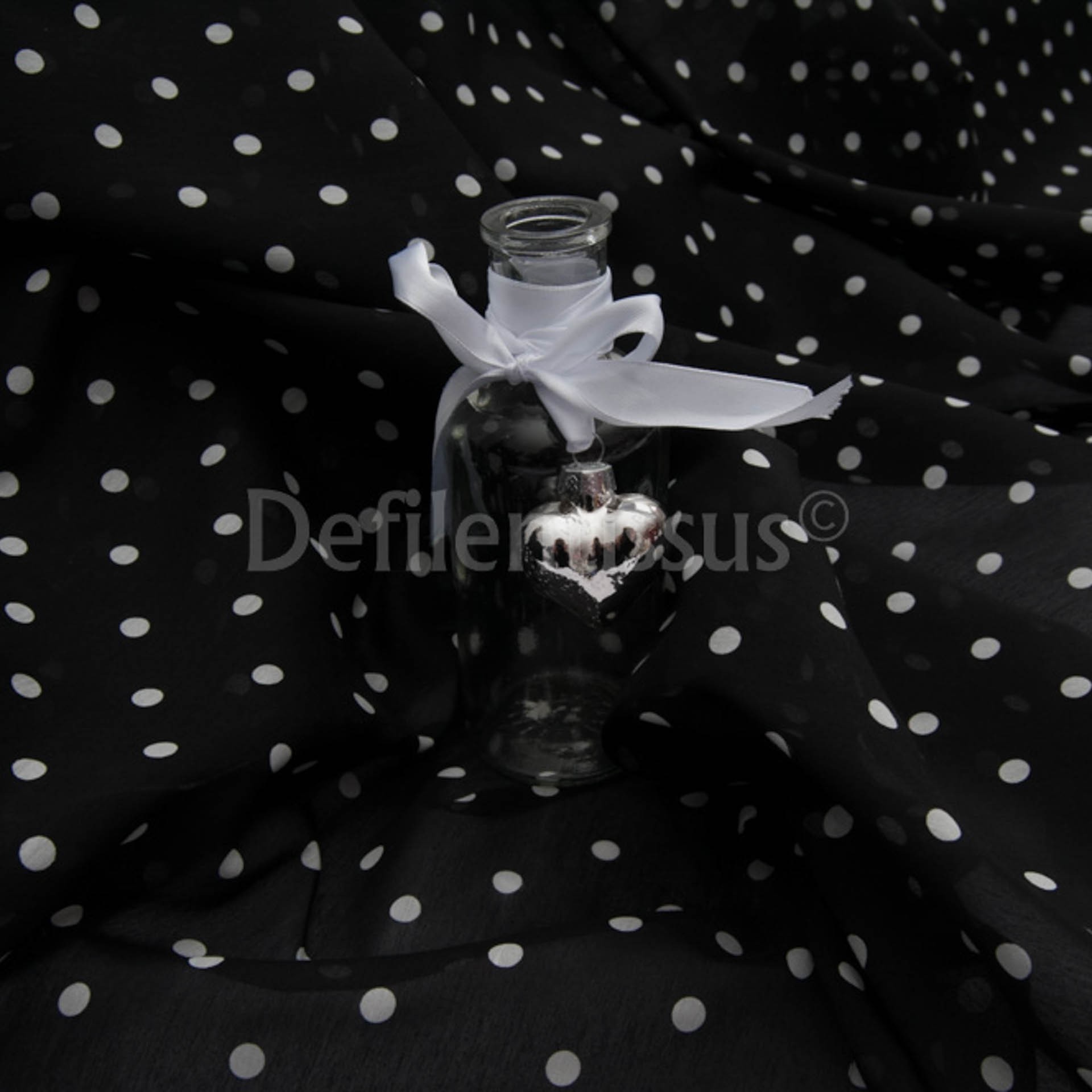Voile de coton et Soie noir à pois blancs COUPON de 1m60